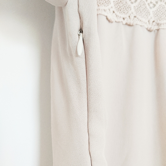 A'reve babydoll ruffle nude mini dress size small - Picture 3 of 5